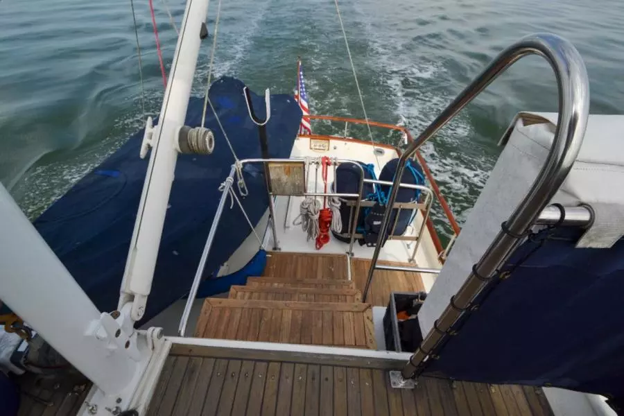 1985 Grand Banks 42 Classic