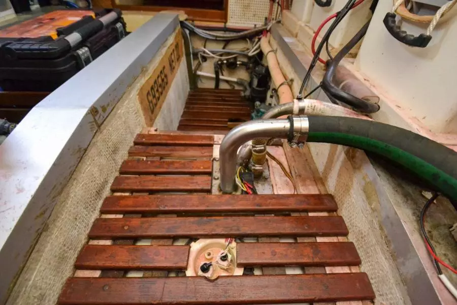 1985 Grand Banks 42 Classic