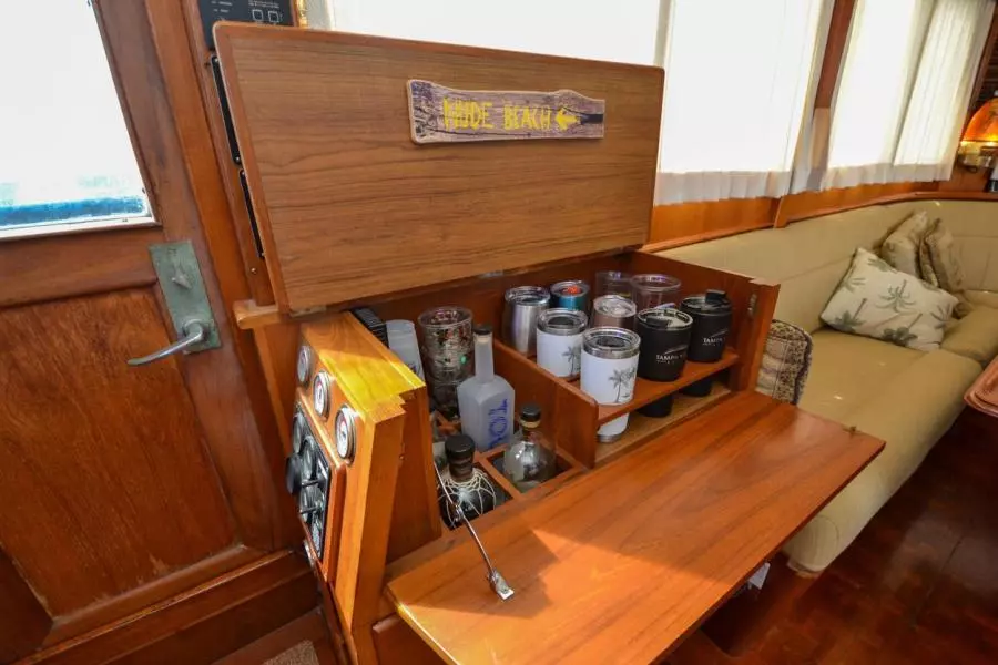 1985 Grand Banks 42 Classic