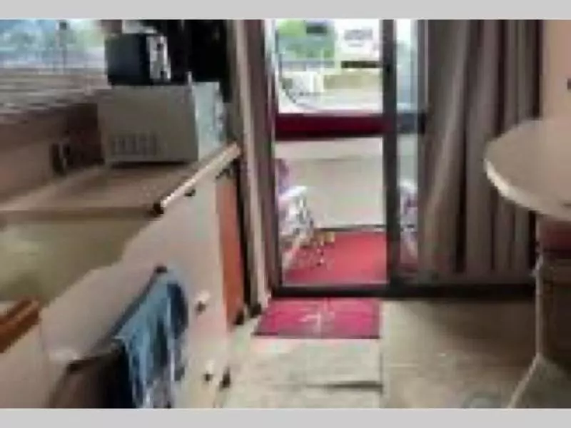 1989 Sea Ray 300 Sedan Bridge