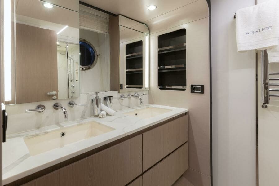 2020 Azimut 72 Flybridge