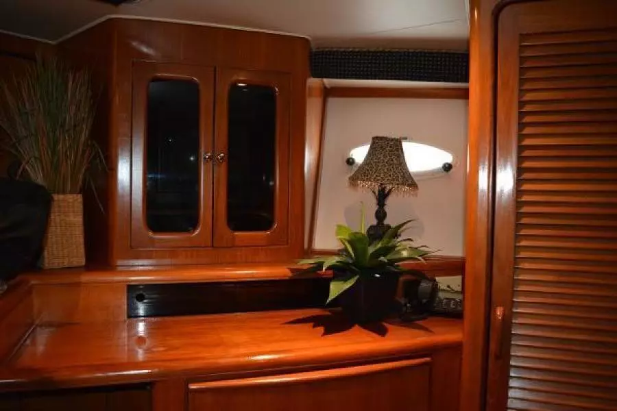 1989 Viking Motor Yacht