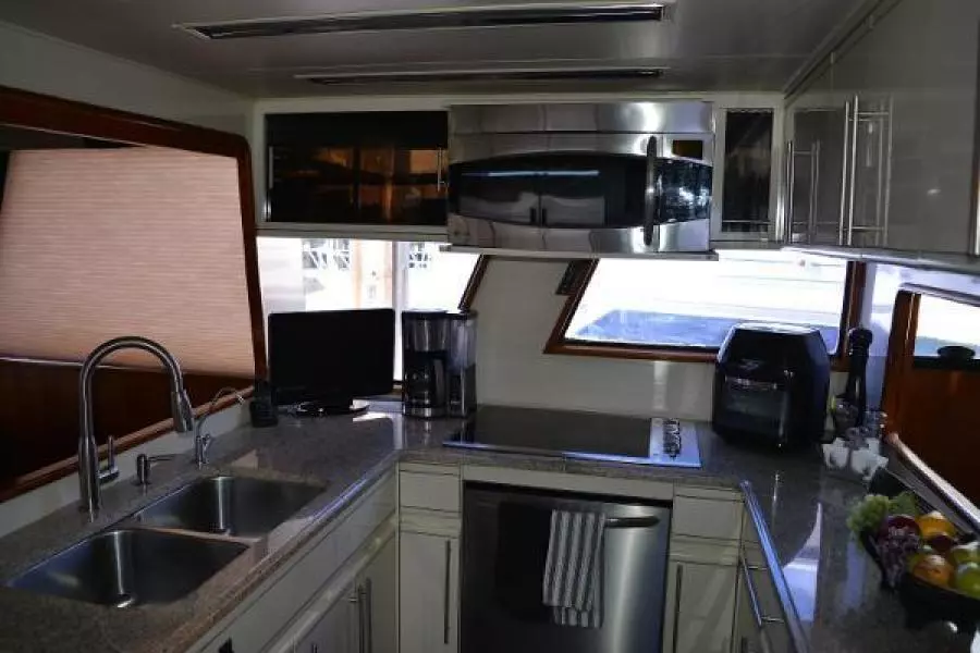 1989 Viking Motor Yacht