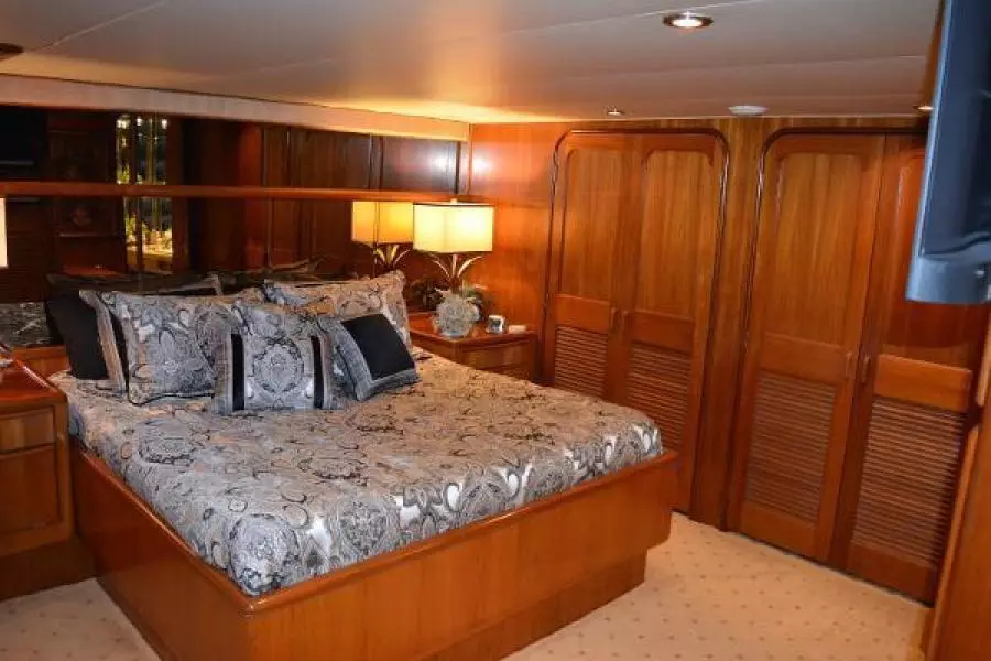 1989 Viking Motor Yacht