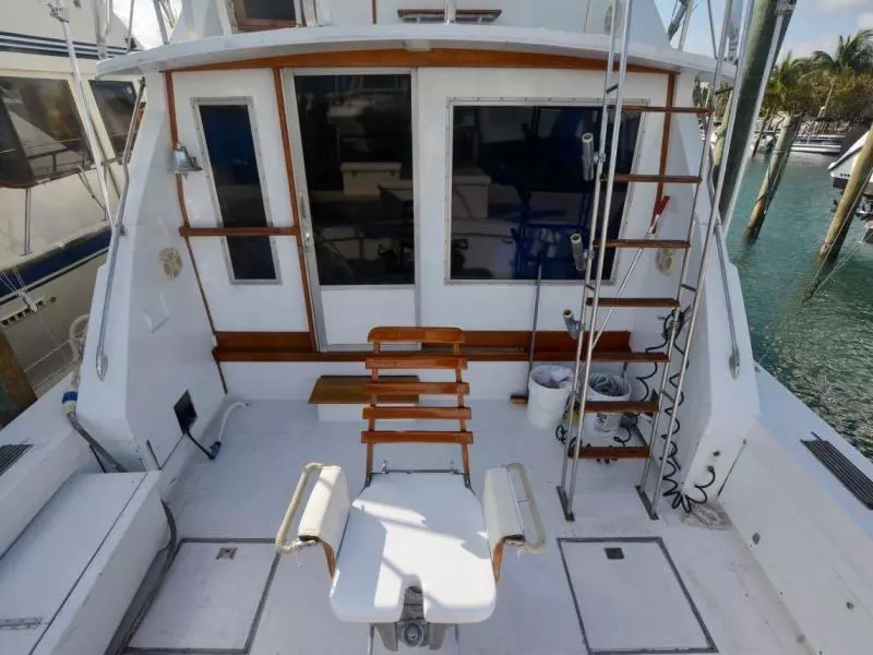 1984 Bertram 42 Convertible