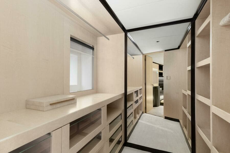 2022 Majesty Yachts 120