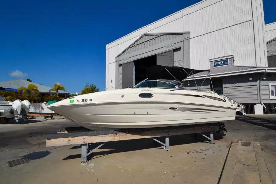 2010 Sea Ray 260 SunDeck