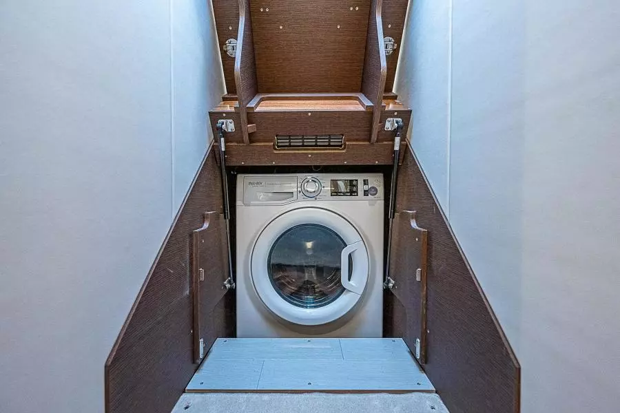 2022 Prestige 520 Fly