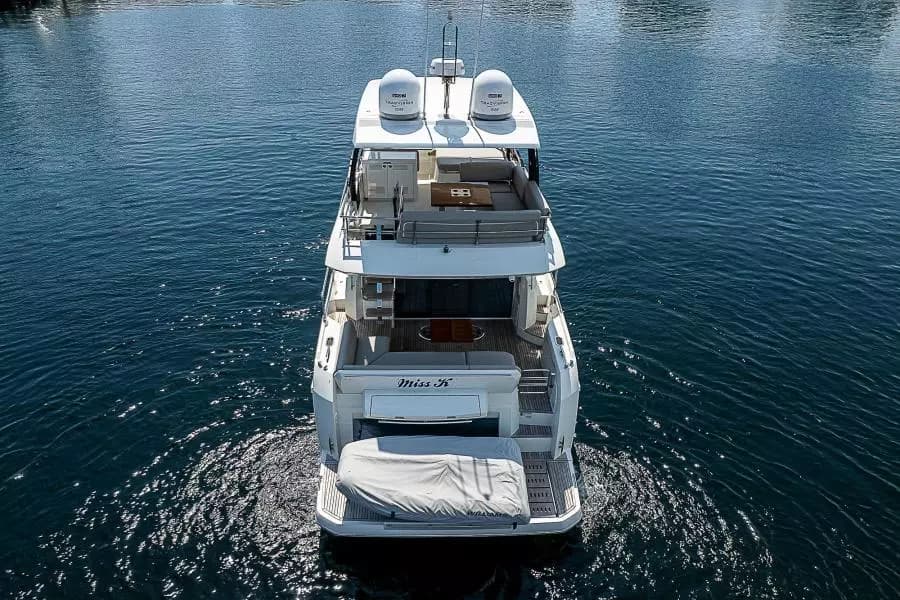 2022 Prestige 520 Fly