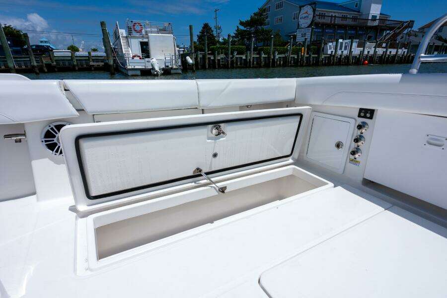 37 Regulator 2022 Dave 27