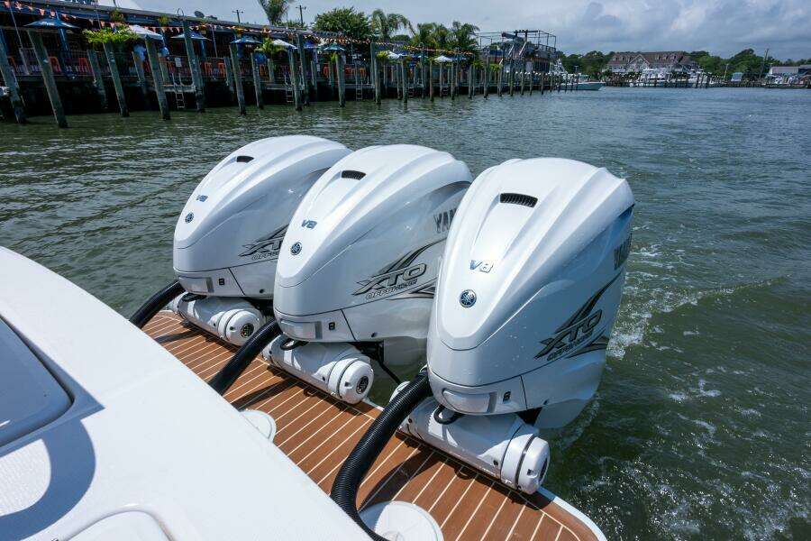 37 Regulator 2022 Dave 21