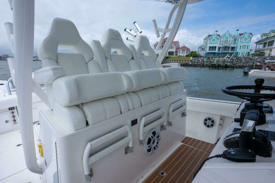 37 Regulator 2022 Dave 33