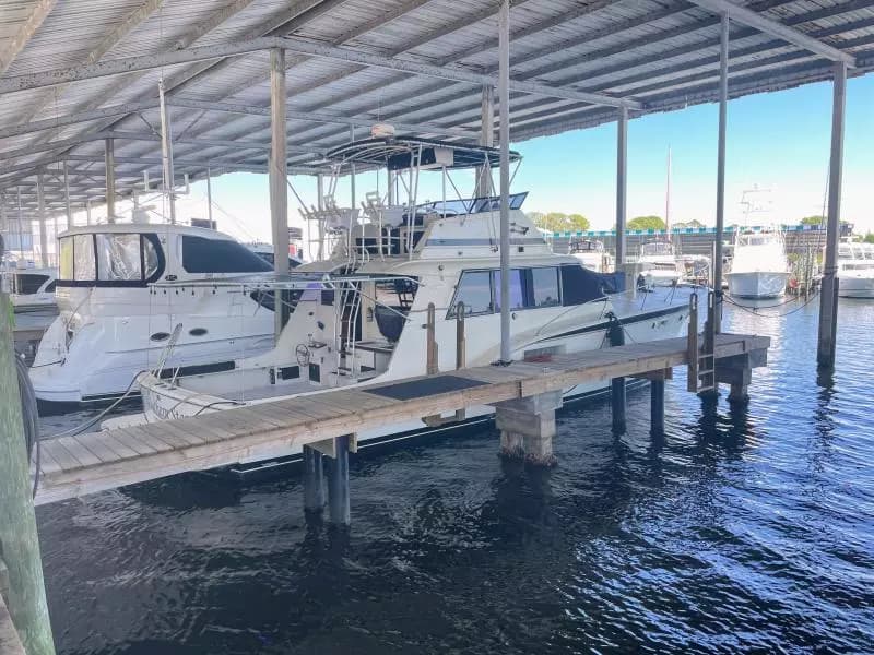 1973 Hatteras 53 Convertible