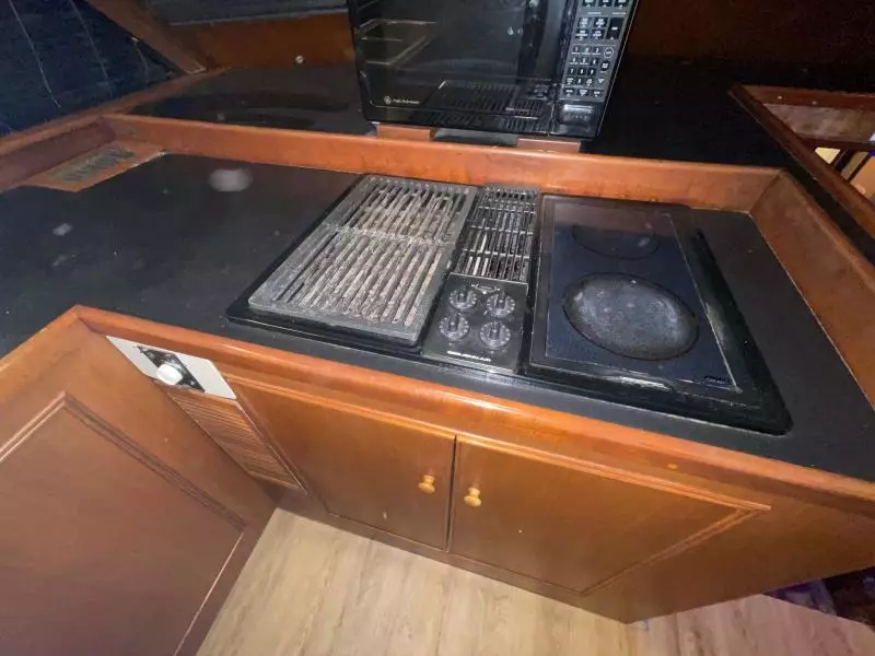 1973 Hatteras 53 Convertible