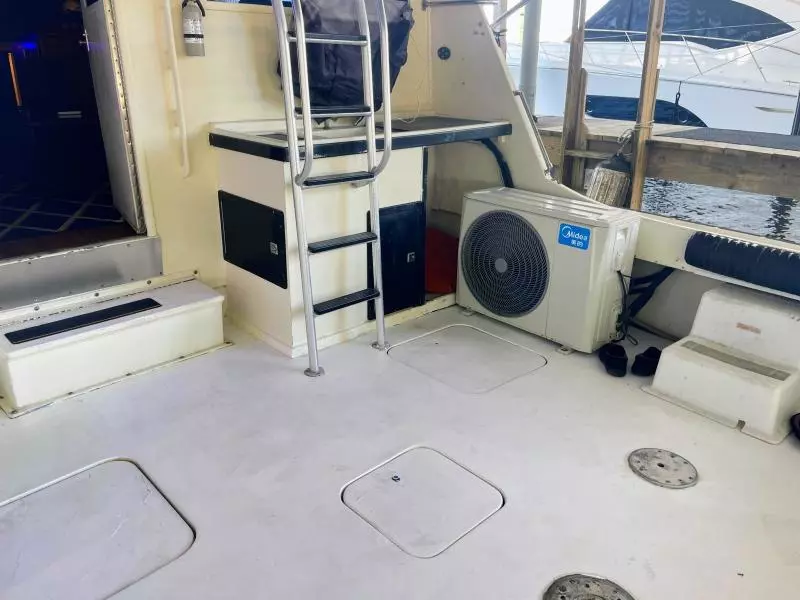 1973 Hatteras 53 Convertible