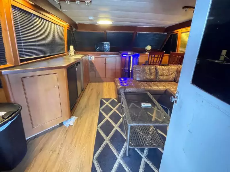 1973 Hatteras 53 Convertible