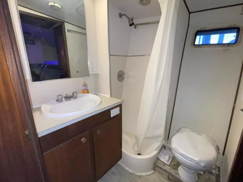 1973 Hatteras 53 Convertible