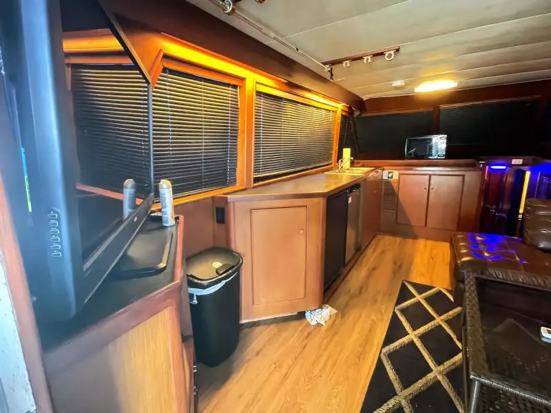 1973 Hatteras 53 Convertible