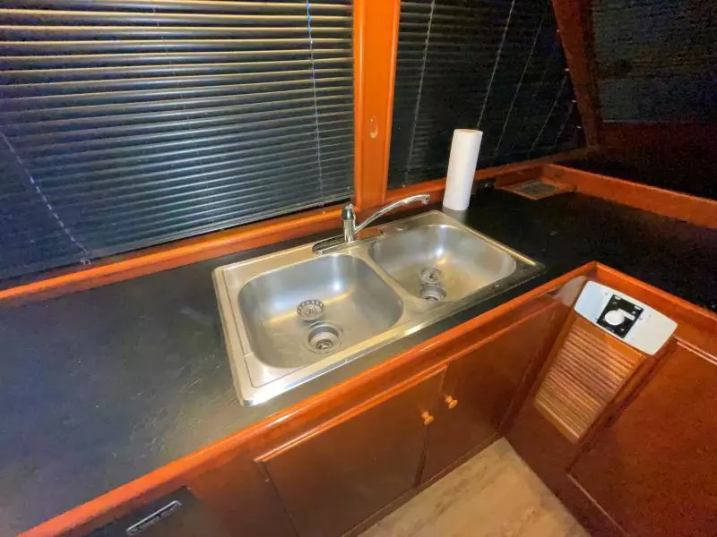 1973 Hatteras 53 Convertible