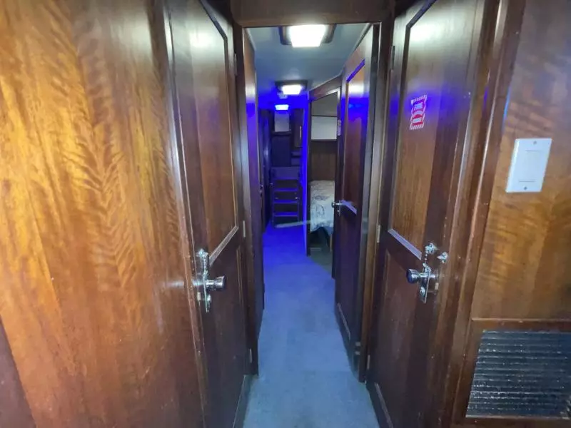 1973 Hatteras 53 Convertible