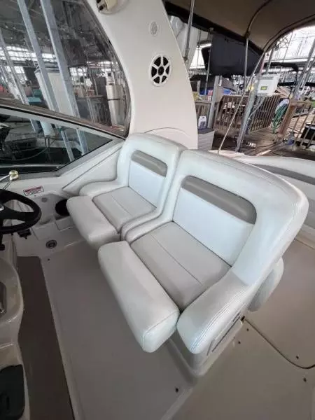 2005 Sea Ray Sundancer 320