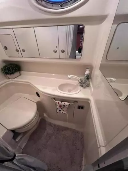 2005 Sea Ray Sundancer 320