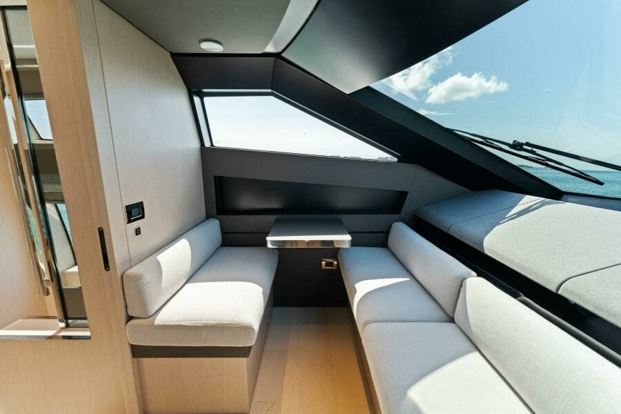 2023 Ferretti Yachts 780