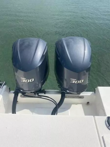 2016 NauticStar 28xs