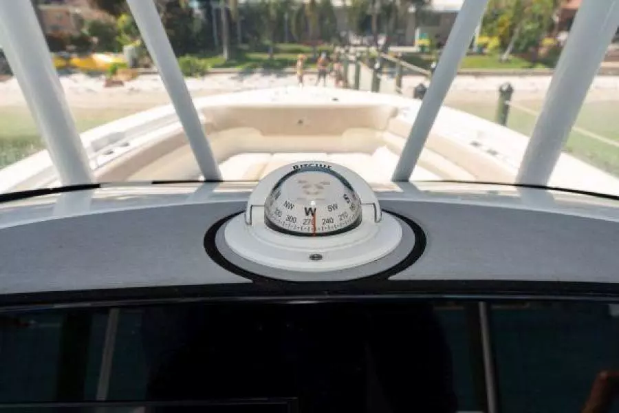 2016 NauticStar 28xs