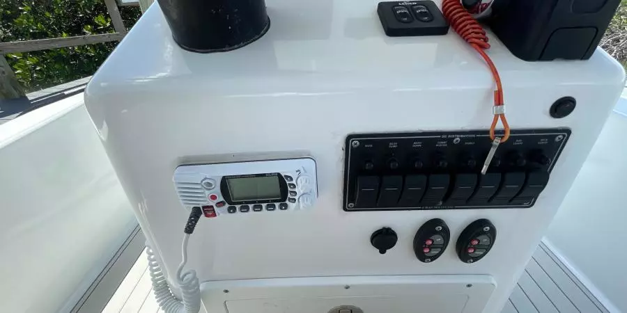 2006 Andros Tarpon 26