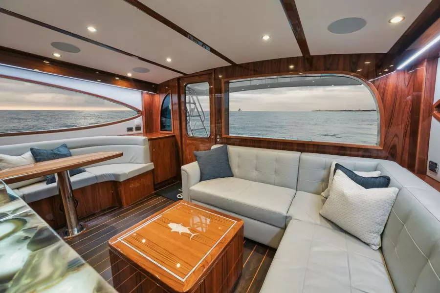 2020 Hatteras Convertible GT59