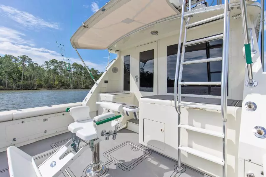 1981 Bertram 42 Convertible Balls To The Wall Cockpit 2