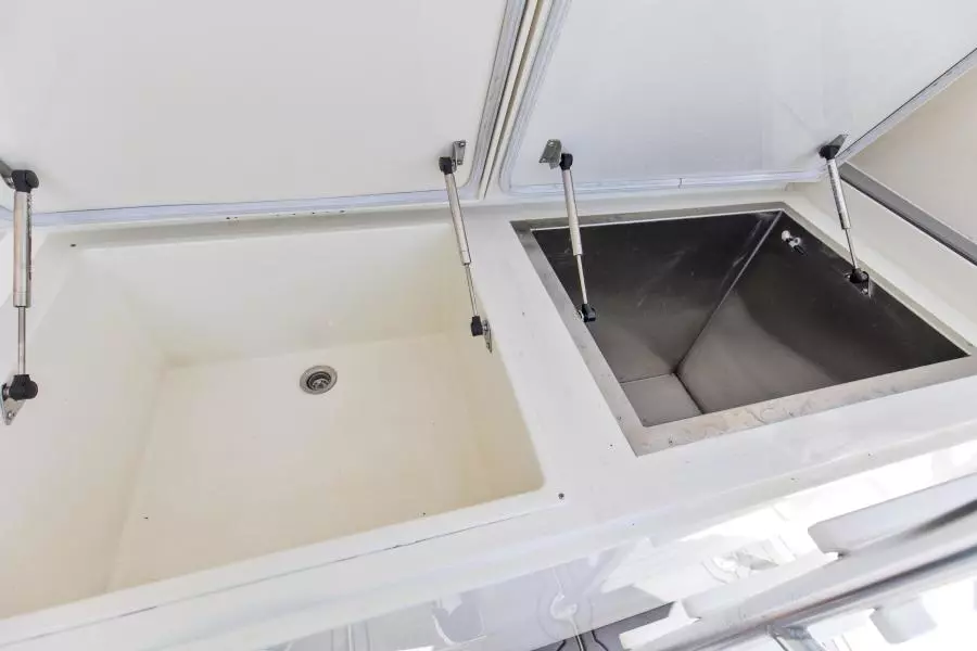 1981 Bertram 42 Convertible Balls To The Wall Cockpit Freezer Drink Box