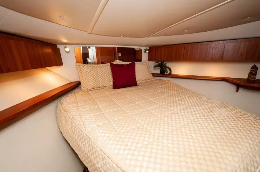 2003 Tiara Yachts 4200 Open  Kingfisher  Master SR 3