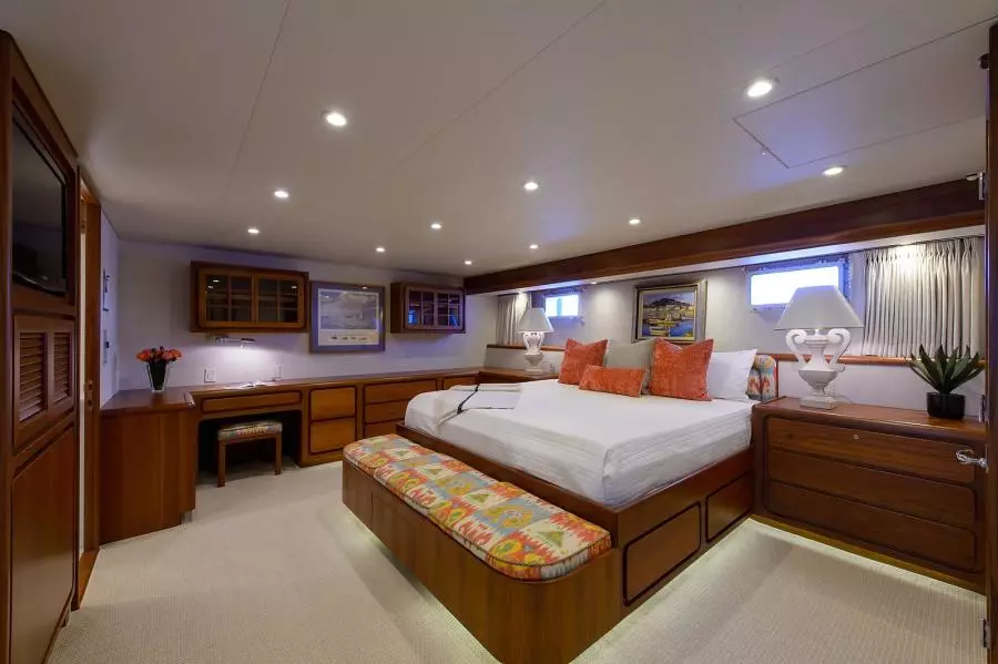 MASTER STATEROOM