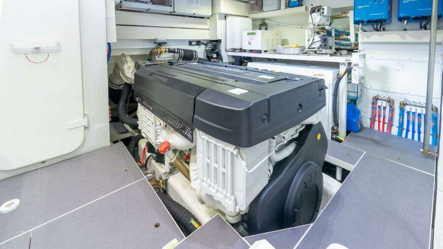 2024 Absolute Navetta 68