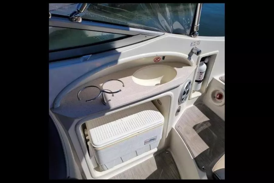 2018 Stingray 215 CR