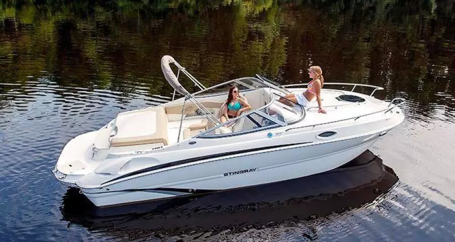 2018 Stingray 215 CR
