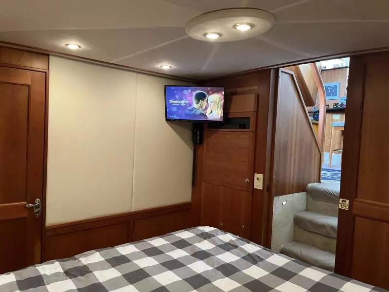 2002 Silverton 453 Motor Yacht