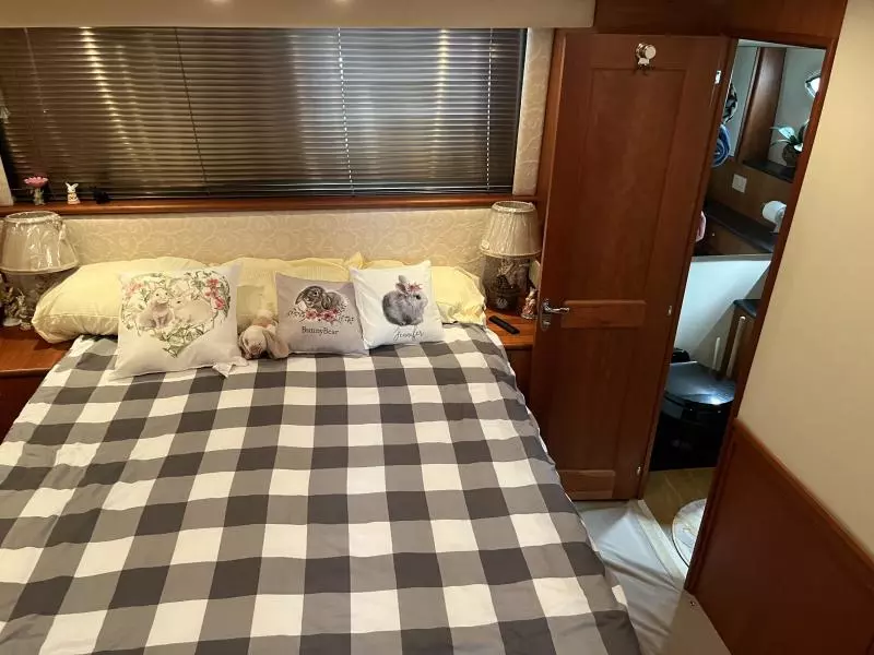 2002 Silverton 453 Motor Yacht