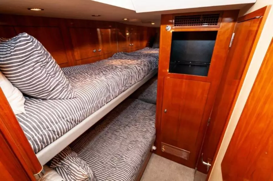 2002 65 Hatteras Convertible Moontan Crew Quarters