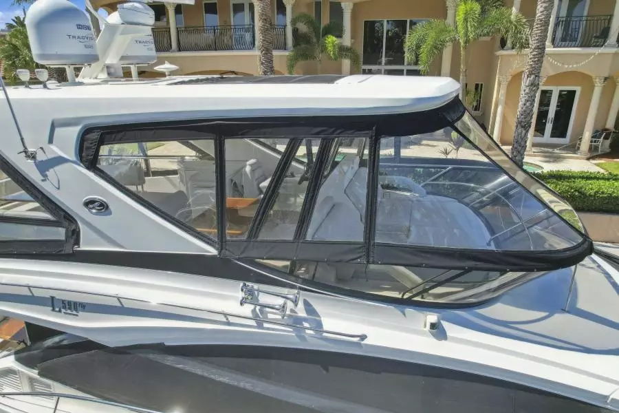 2018 Sea Ray L590 Fly