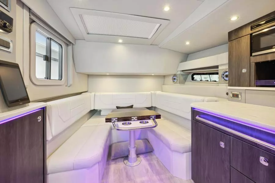 2023 Formula 430 Super Sport Crossover