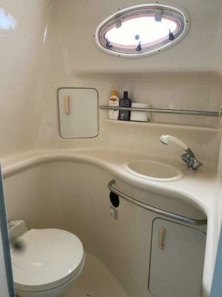 1997 Sea Ray 330 Sundancer