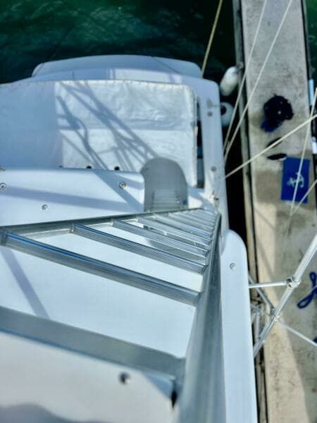 1997 Viking 43 Convertible