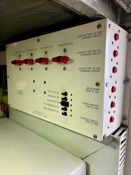 1997 Viking 43 Convertible