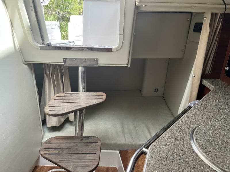 2015 Robalo R305 Walkaround