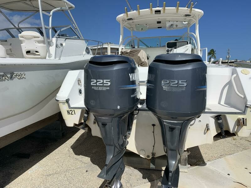 2003 Edgewater 265 Express