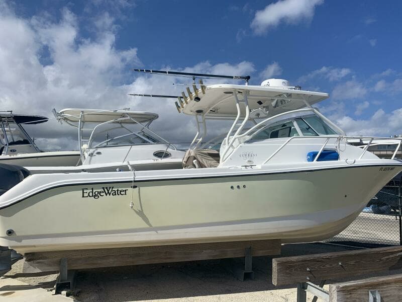 2003 Edgewater 265 Express