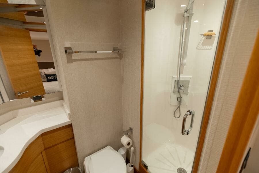 2016 Hatteras GT60  KNOT ON CALL  Master Head 1